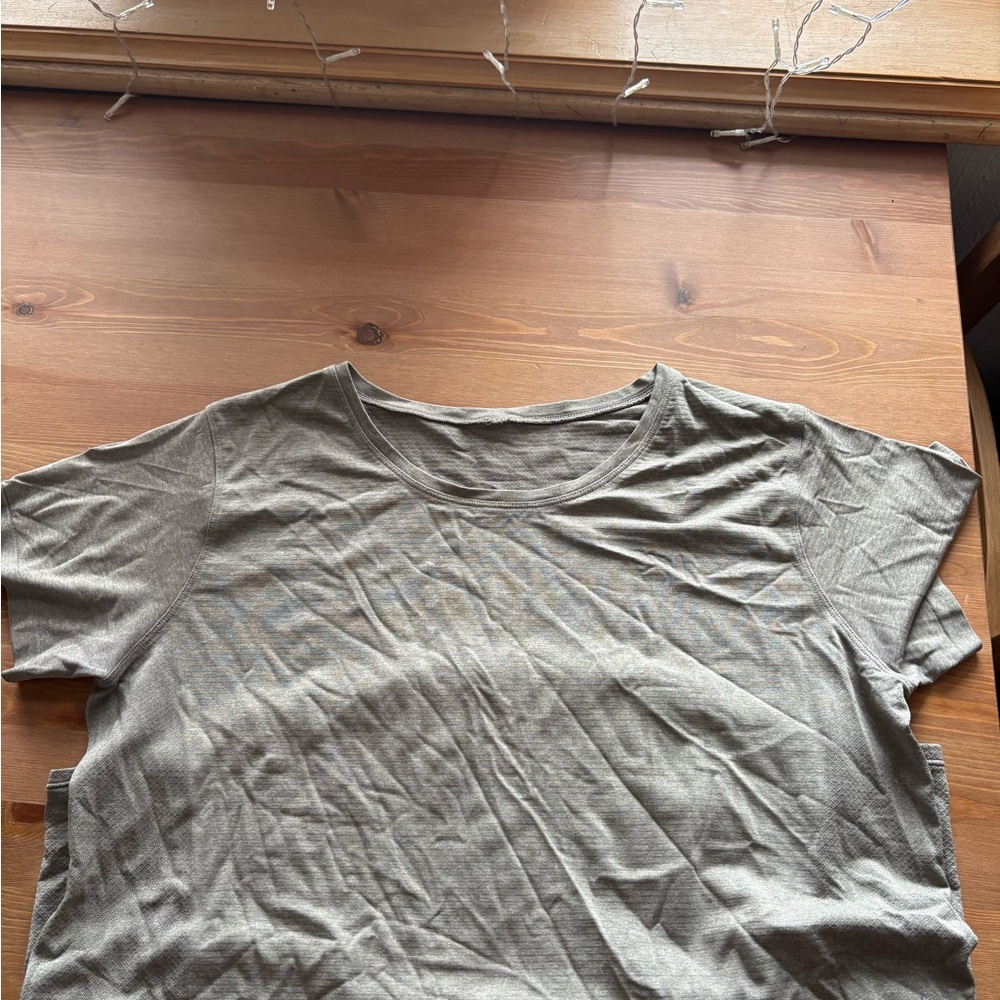 Lulu🍋 tshirt